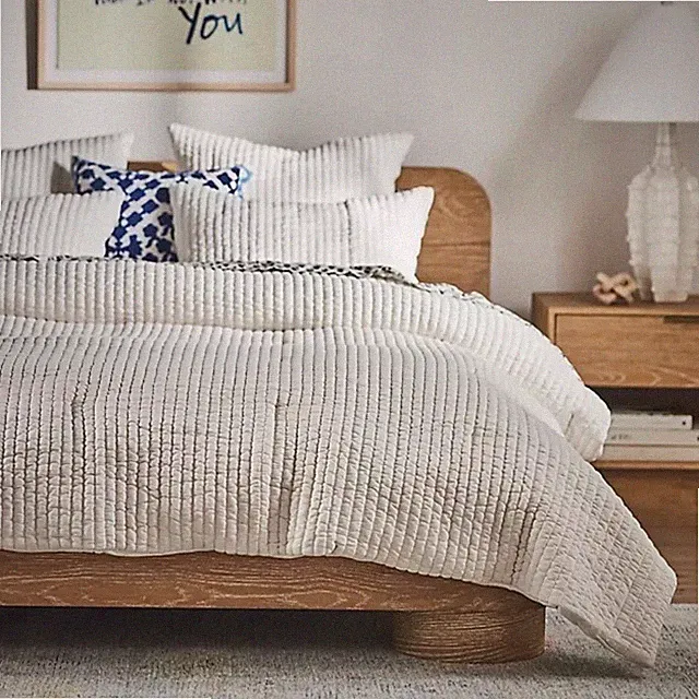 Anthropologie Jersey Channel Stitch Quilt – Queen – Heathered Oatmeal – NWT