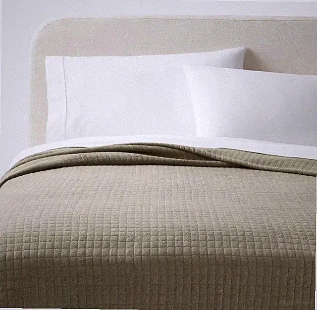 Full/Queen Jersey Quilt Dark Olive Green - Threshold Bedding NEW Open Package
