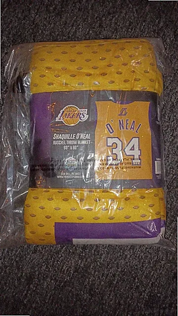 Raschel Throw Blanket LA Lakers 60 IN X 80 Inch. Jersey Look Shaquille O'neal